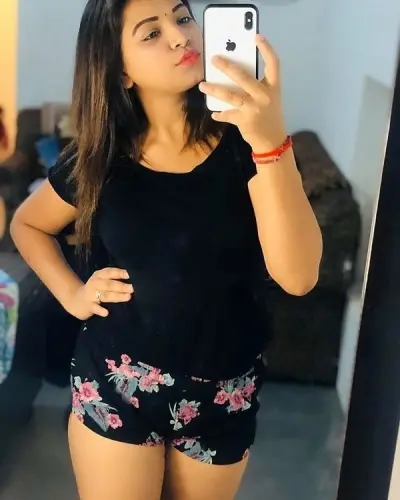 Chhuikhadan Escorts