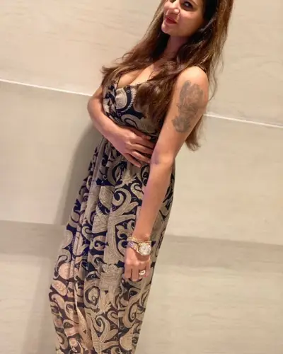 Chhuikhadan Escort